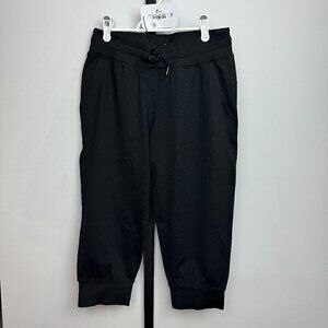 NWT - Zyia - Black Ascend Capri Joggers, Size L